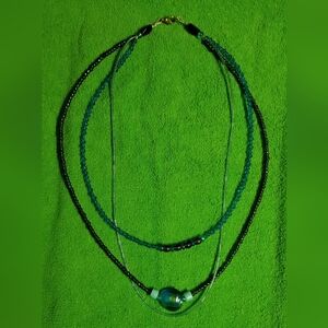 🍭Handmade triple beaded necklace with earth like pendant and clasp